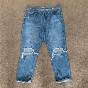 Women’s Old navy boyfriend mid rise Distressed Blue Jeans size 14